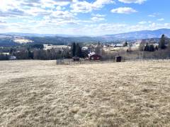  Pozemok s nádhernými výhľadmi na Bratkovici (Detvianska Huta)